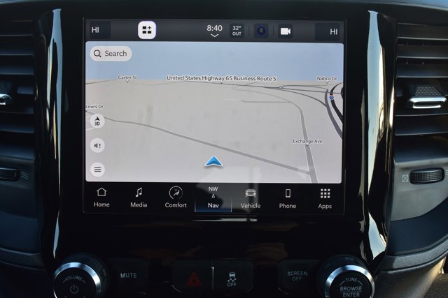 Used 2024 RAM 3500 Tradesman w/ Chrome Appearance Group image 25