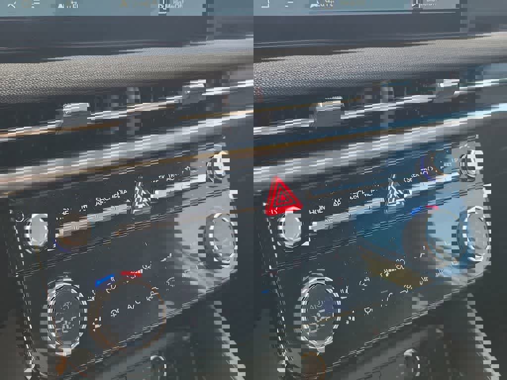 New 2025 Hyundai Santa Cruz Limited image 28