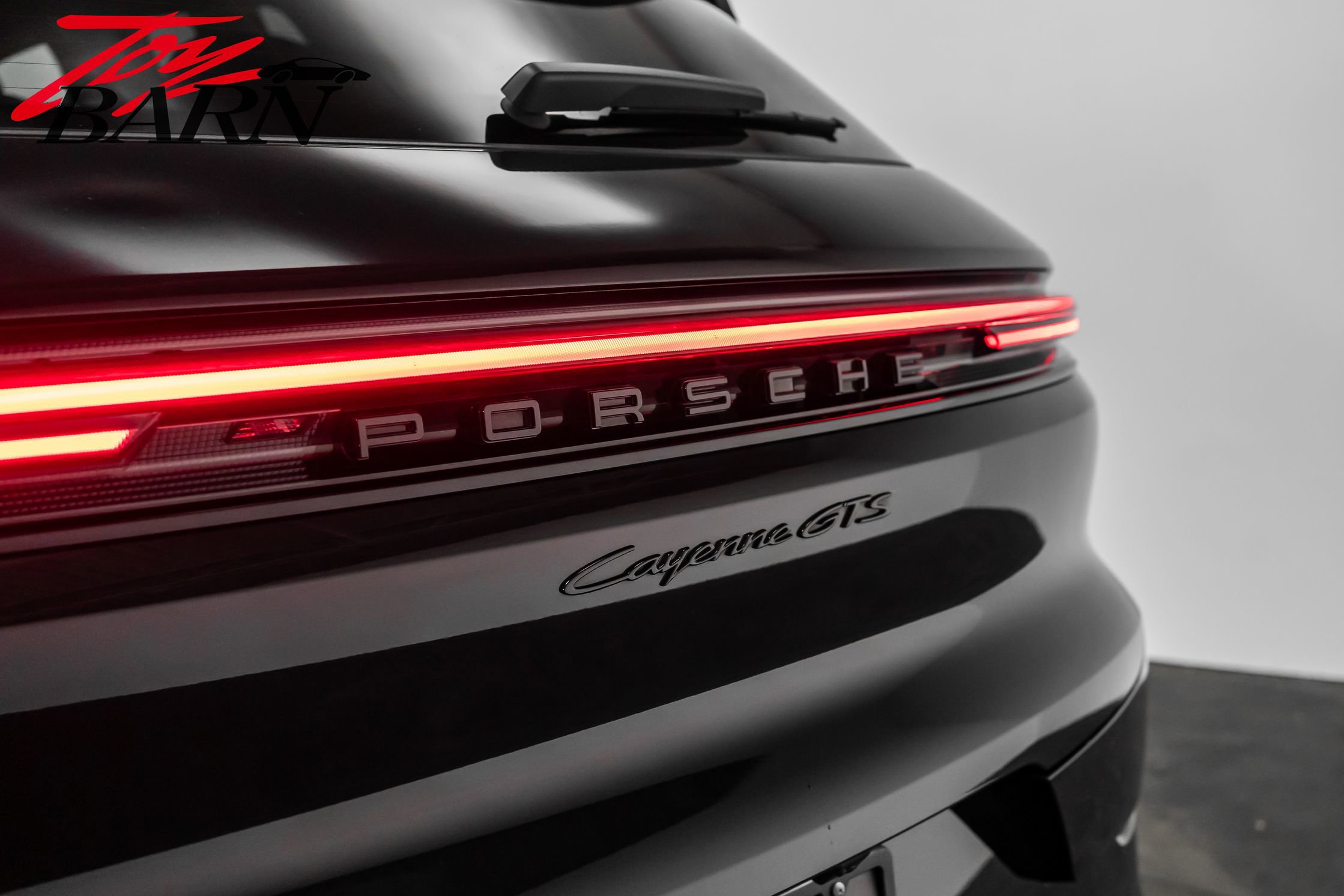 Used 2025 Porsche Cayenne GTS image 13