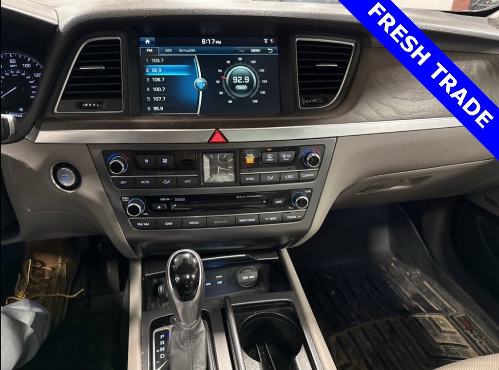 Used 2015 Hyundai Genesis 3.8 w/ Option Group 03 image 13