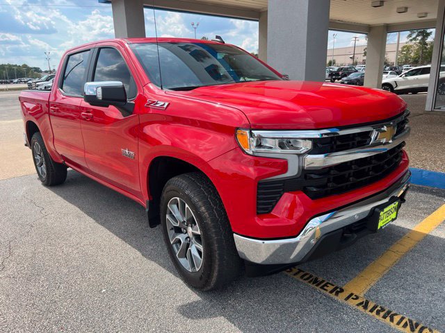 Used 2026 Chevrolet Silverado 1500 LT w/ Texas Edition Plus AWD/4WD image 2