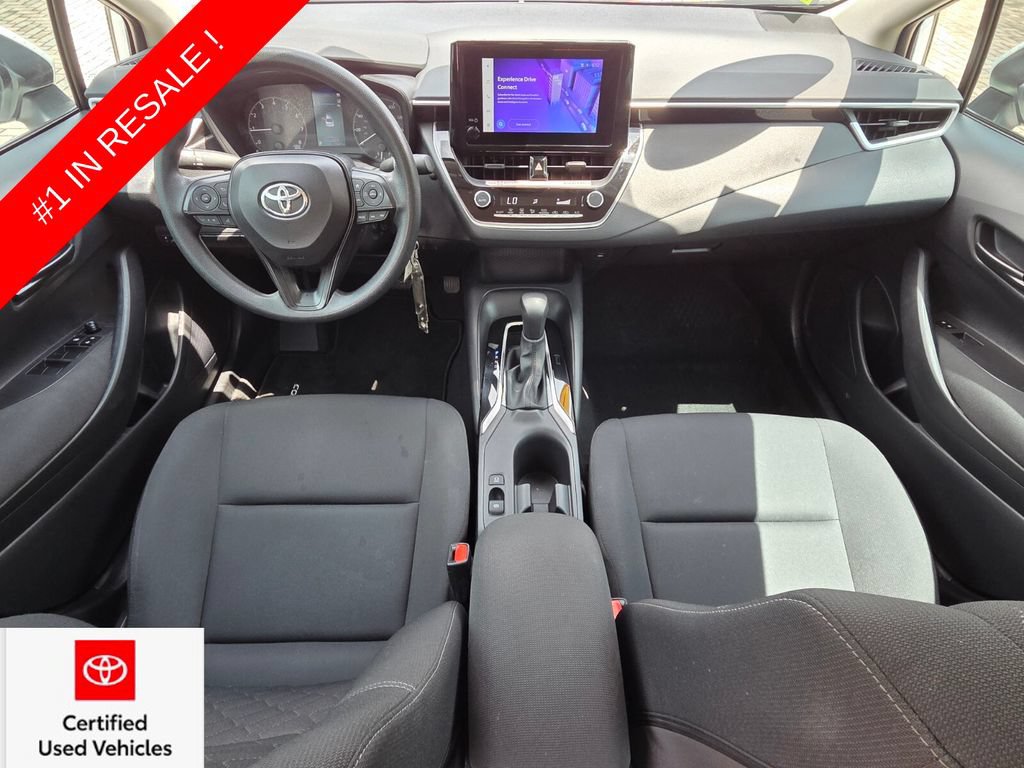 Certified 2025 Toyota Corolla LE FWD image 4