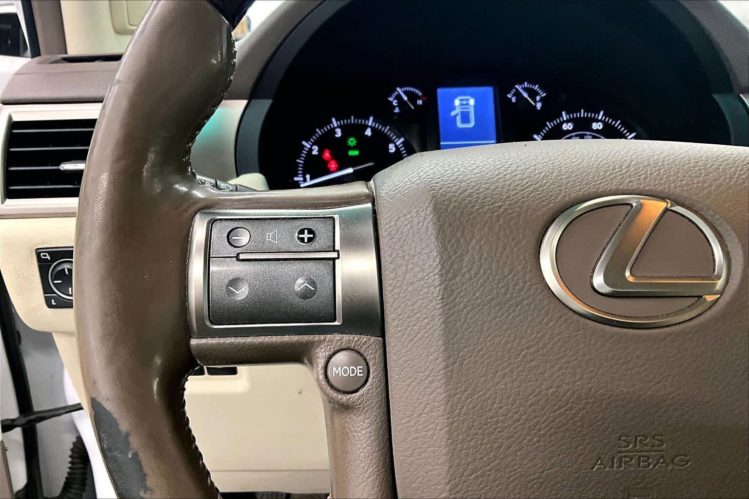 Used 2016 Lexus GX 460 Luxury w/ Preferred Accessory Package AWD/4WD image 23