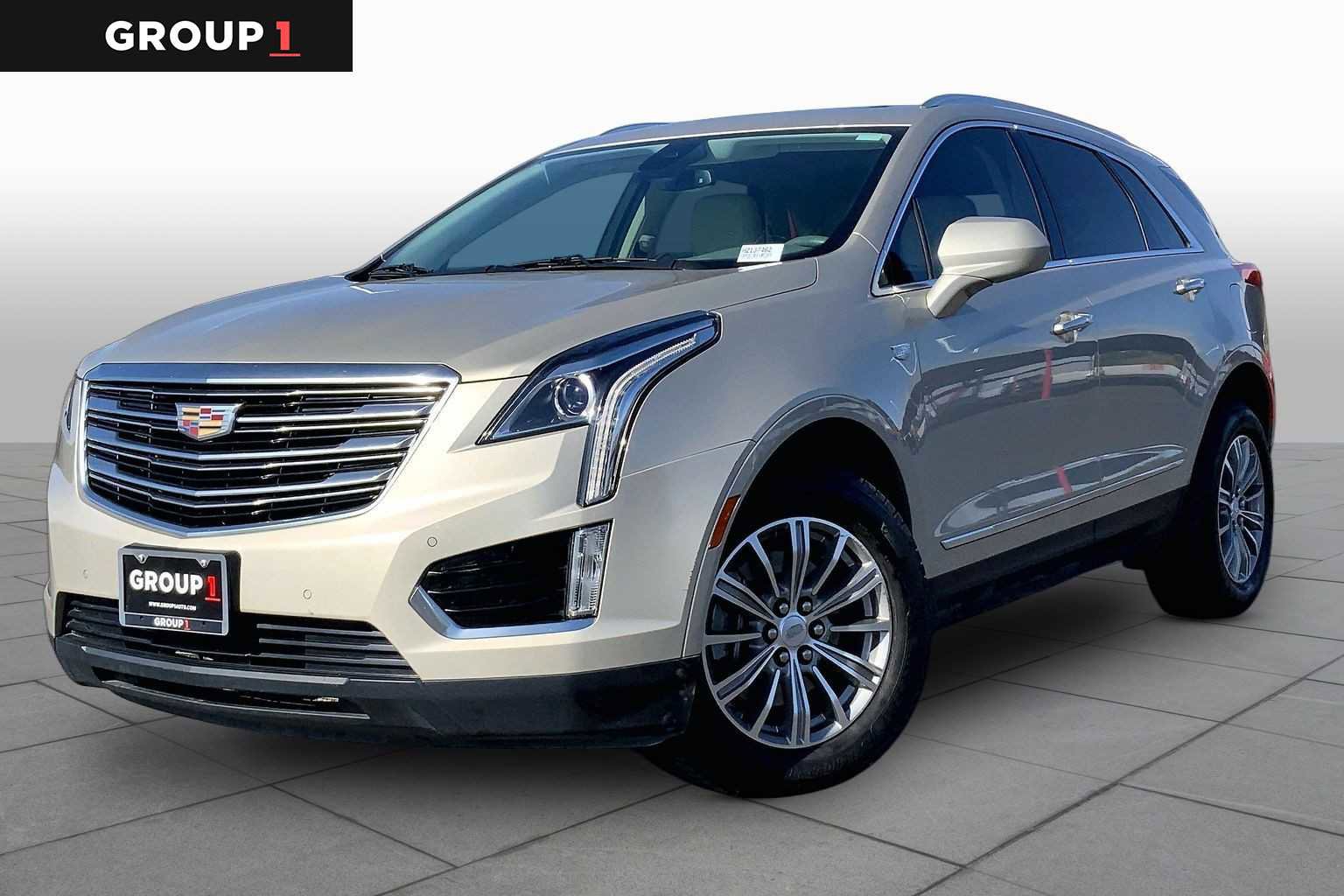 Used 2017 Cadillac XT5 Luxury w/ Driver Awareness Package FWD image 1