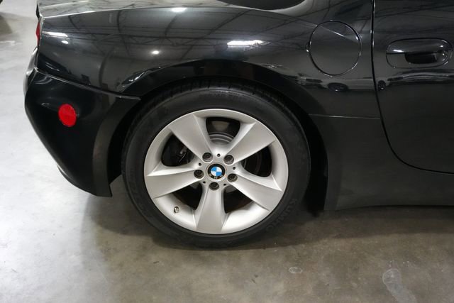 Used 2007 BMW Z4 3.0i image 12