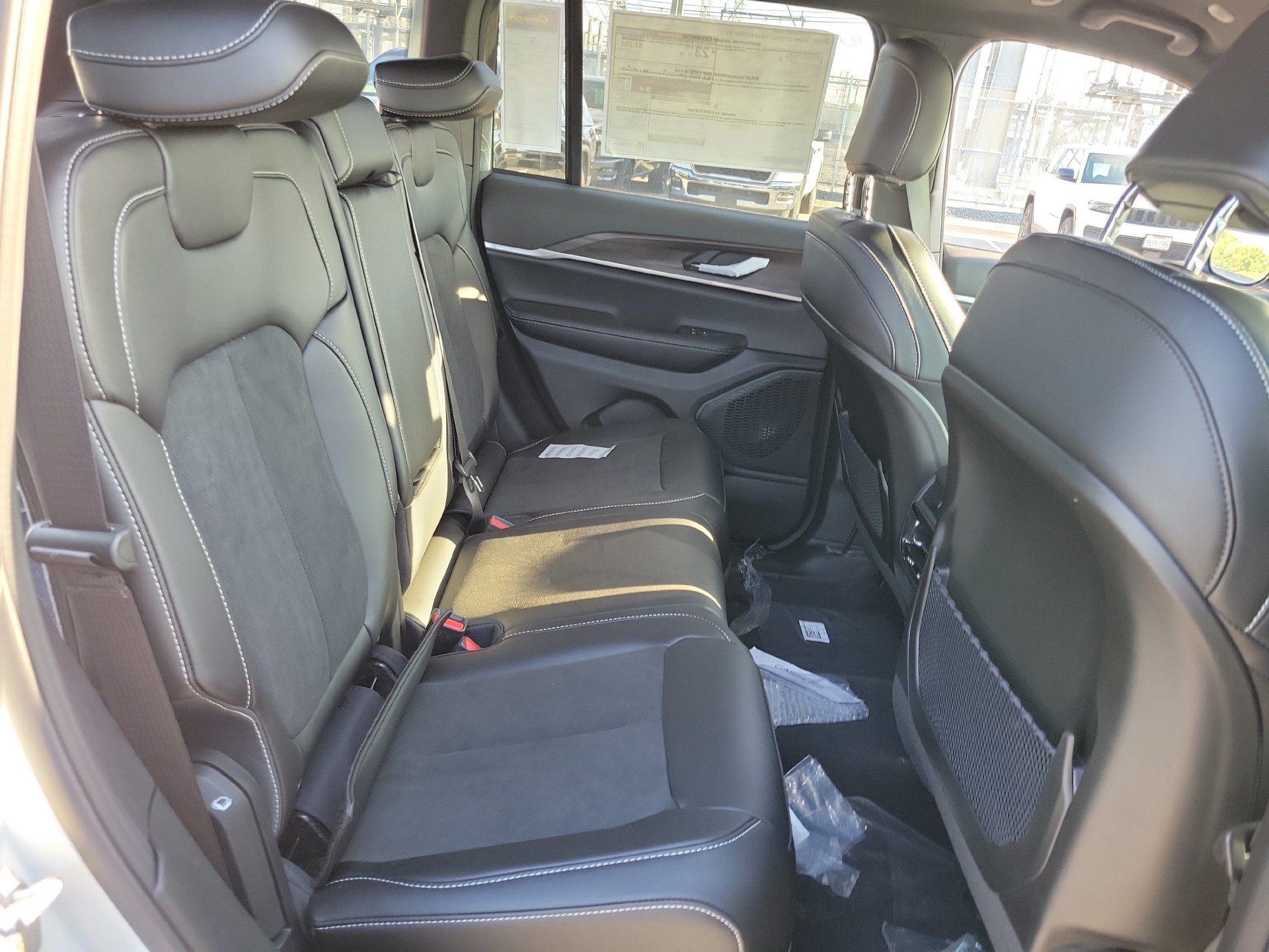 New 2026 Jeep Grand Cherokee Altitude AWD/4WD image 16