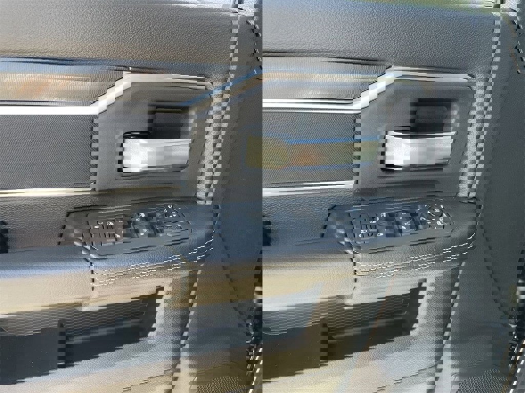 New 2025 RAM 2500 Big Horn image 13