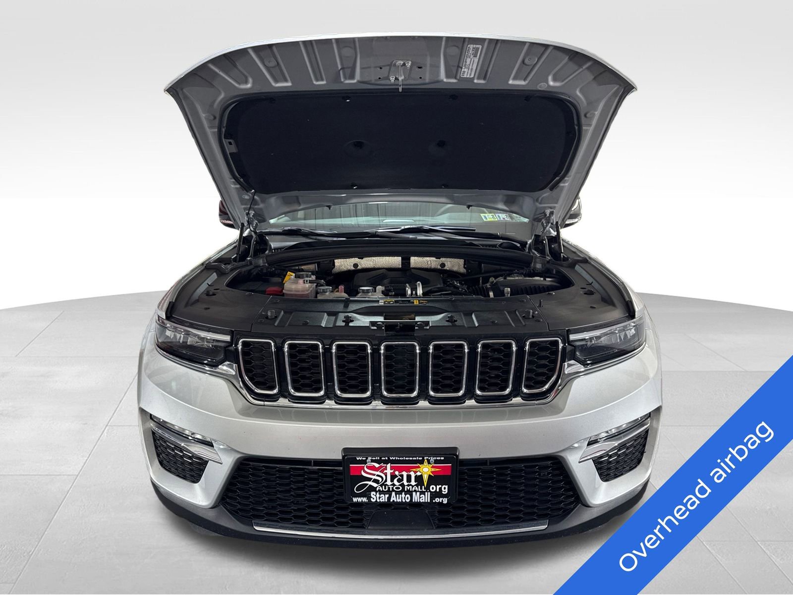 Used 2023 Jeep Grand Cherokee 4WD 4xe image 11