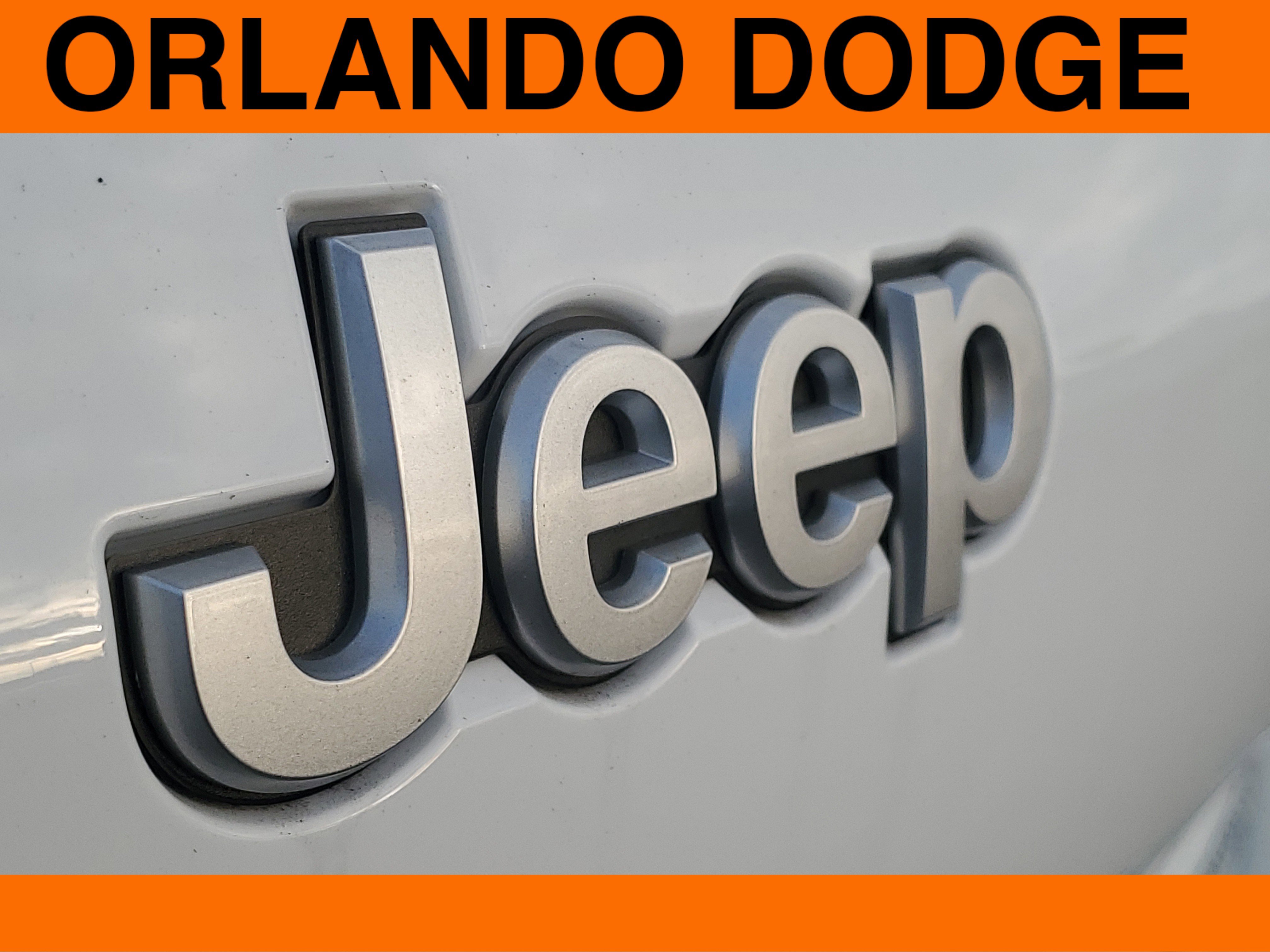 New 2025 Jeep Grand Cherokee L Laredo image 7