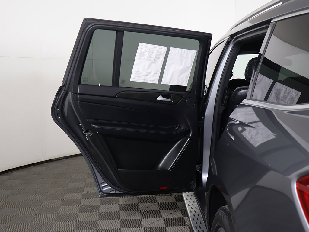 Used 2019 Mercedes-Benz GLS 450 4MATIC image 26
