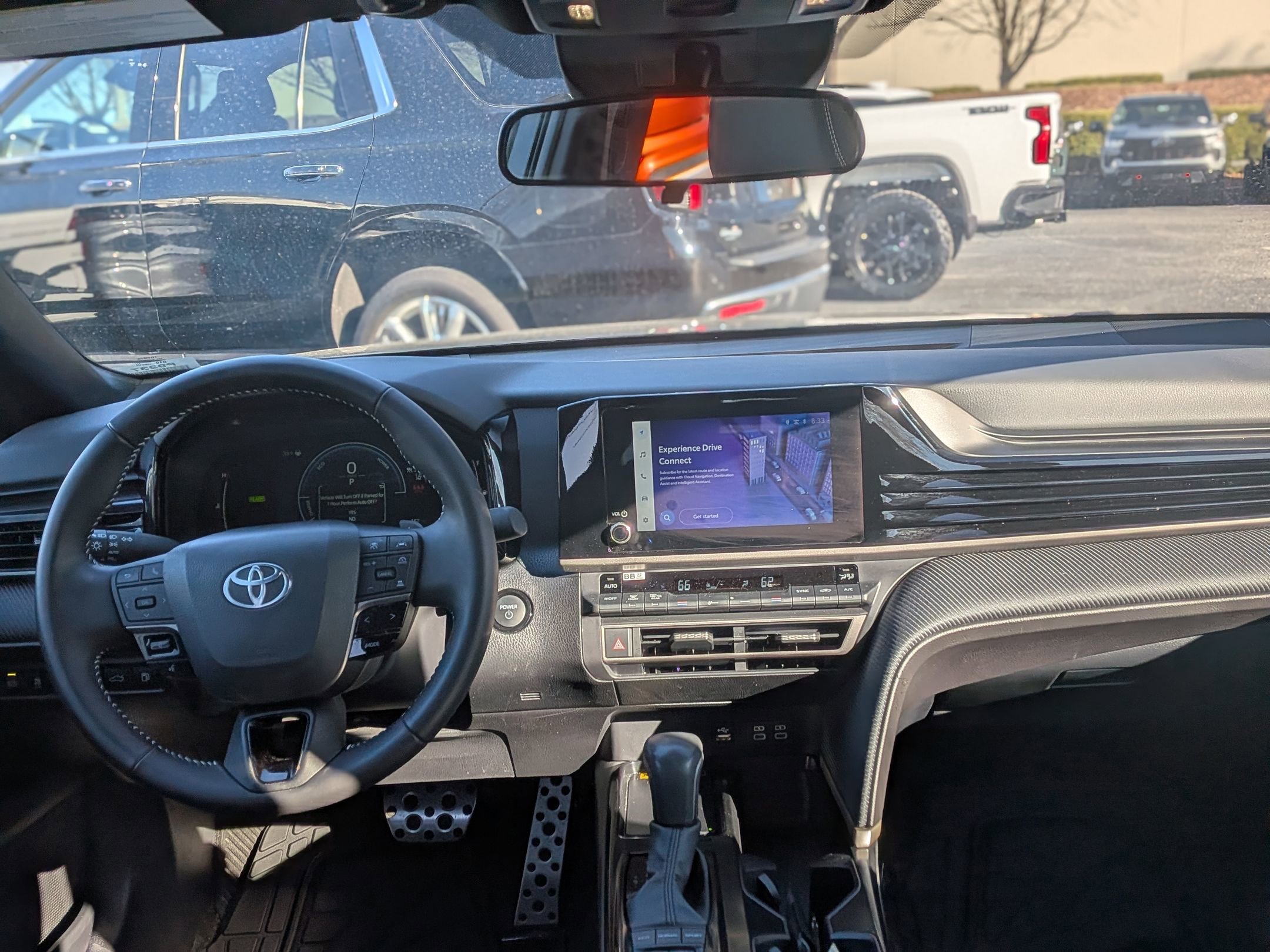 Used 2025 Toyota Camry SE image 19