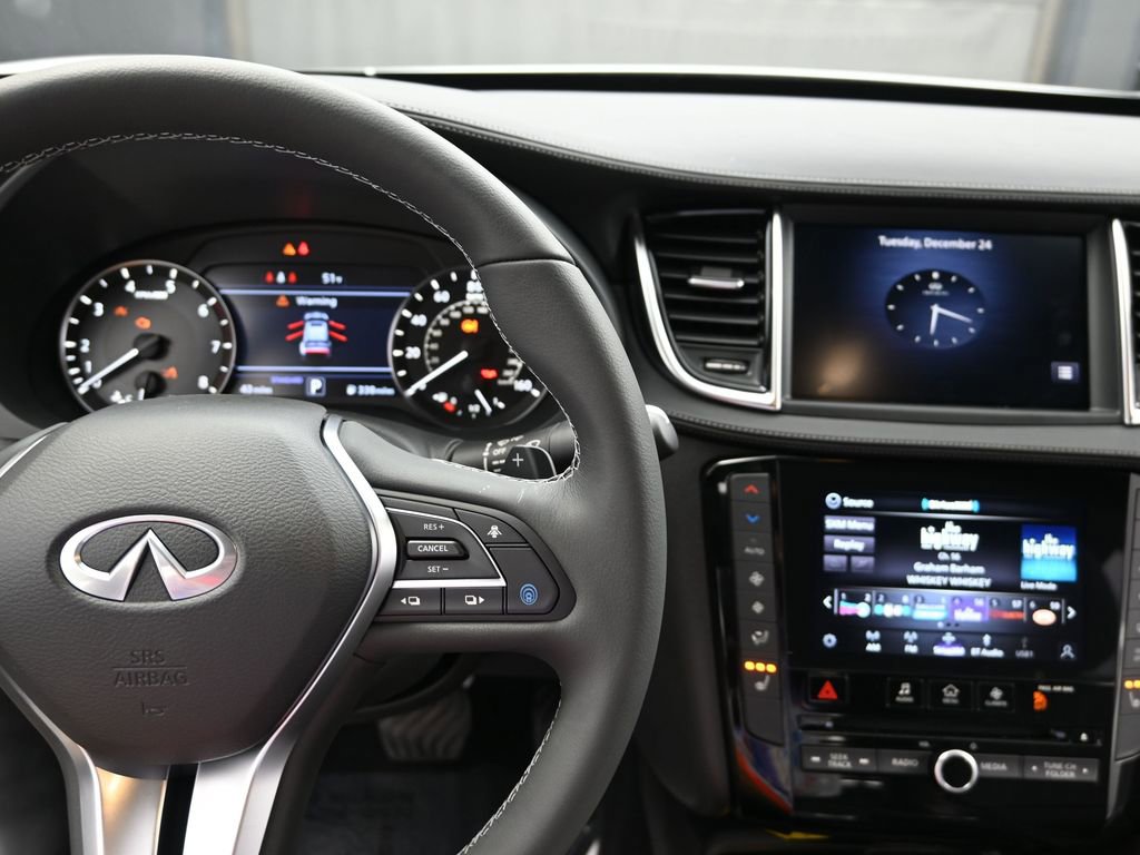 Certified 2025 INFINITI QX55 Luxe w/ Cargo Package image 15