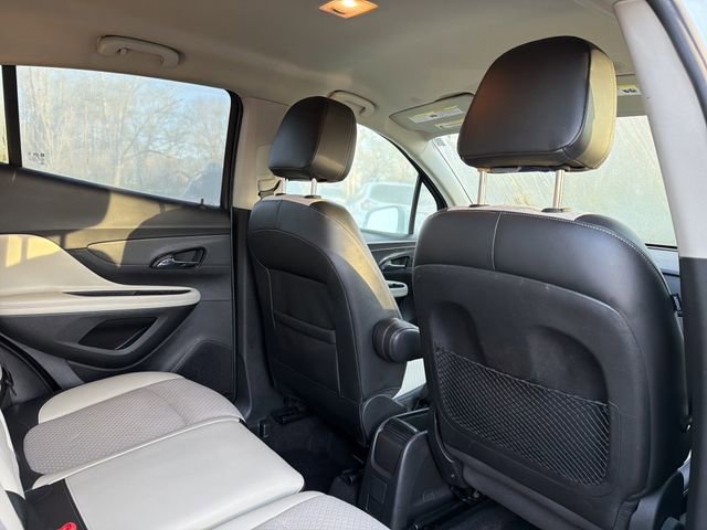 Used 2018 Buick Encore Preferred image 17