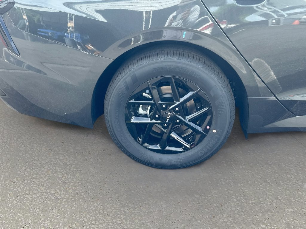 New 2026 Kia K5 LXS FWD image 28