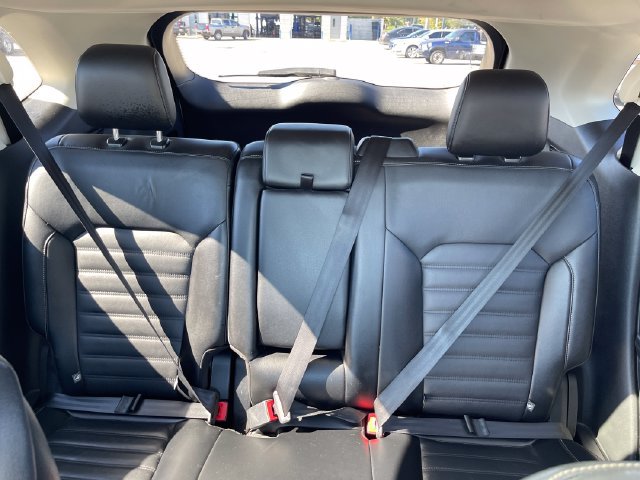 Used 2016 Ford Edge SEL w/ Equipment Group 201A AWD/4WD image 28