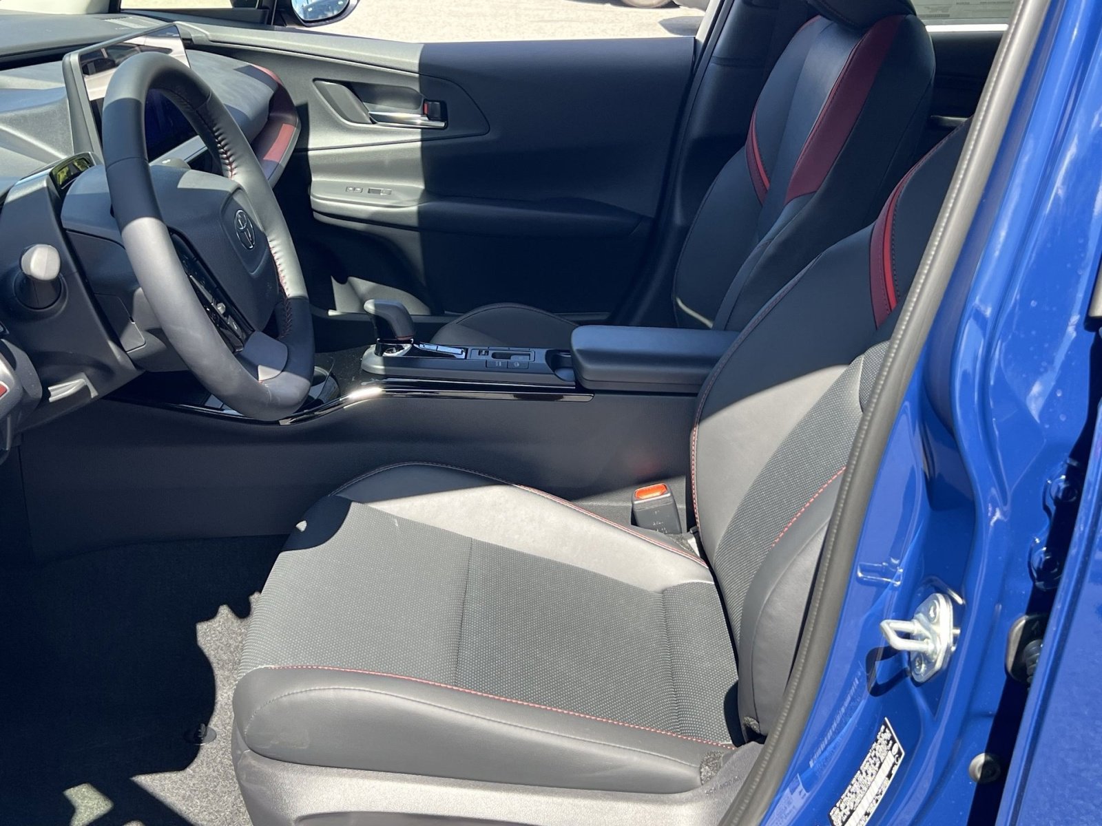 New 2026 Toyota Prius XSE image 7