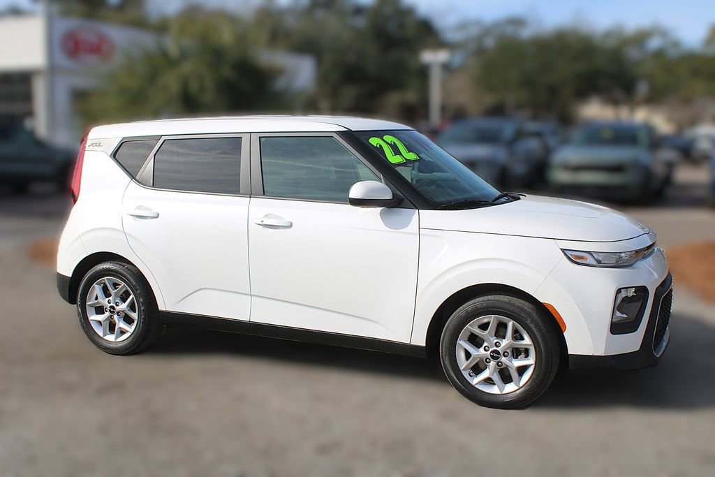 Used 2022 Kia Soul S image 4