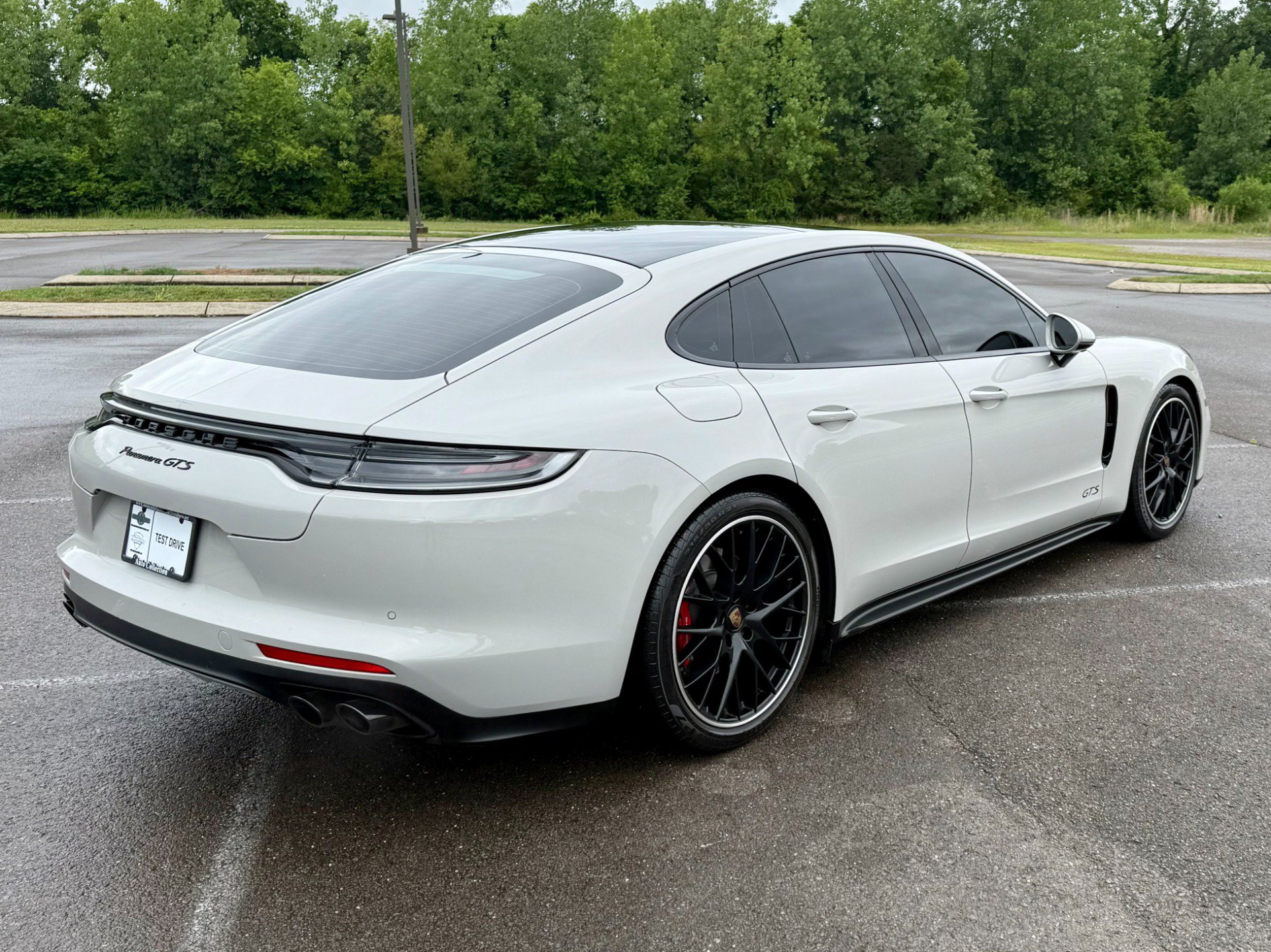 Used 2022 Porsche Panamera GTS w/ Premium Package AWD/4WD image 3