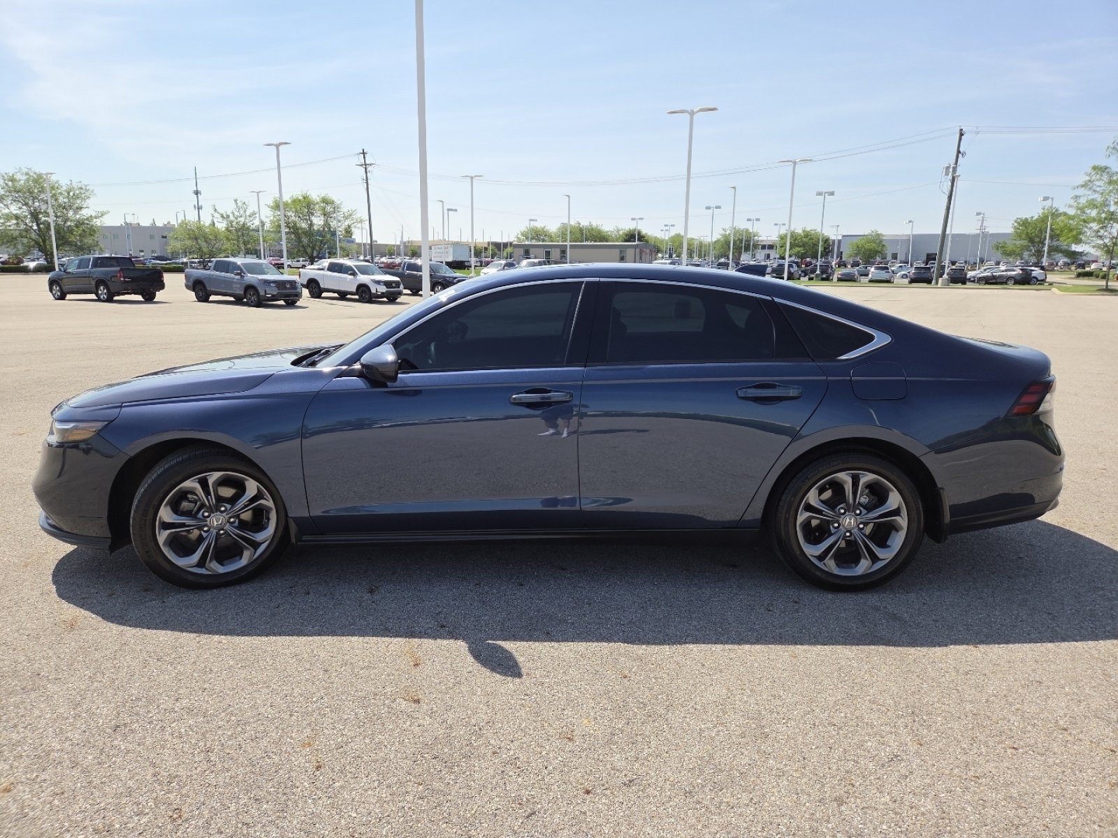 Used 2024 Honda Accord EX image 15