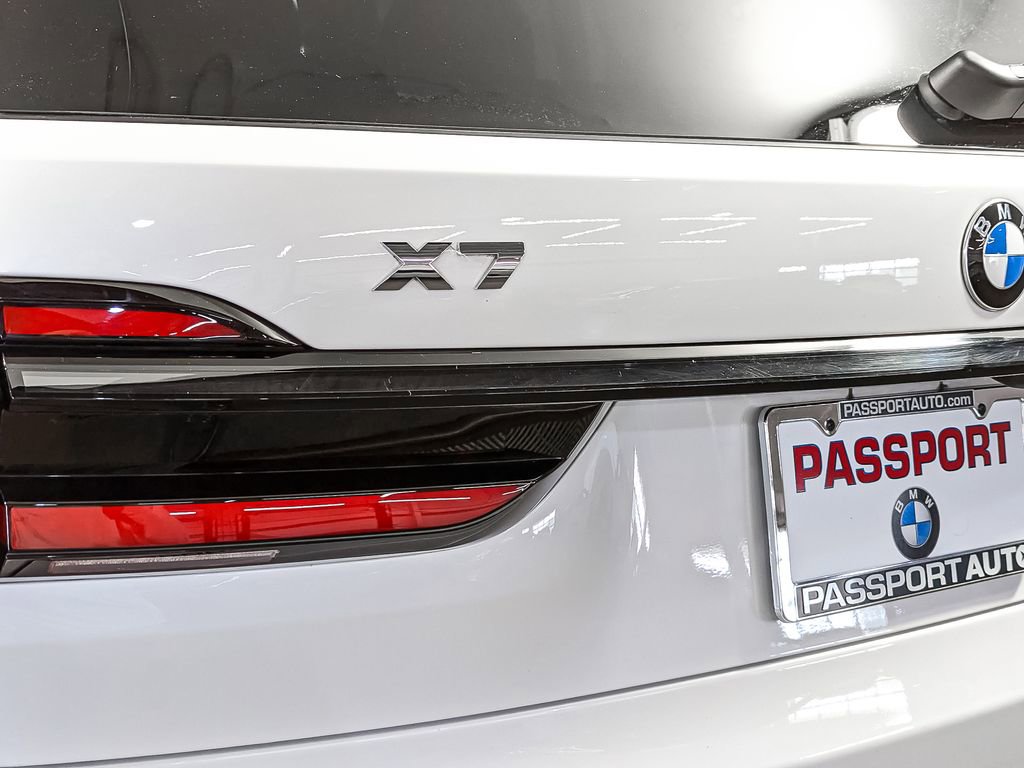 Certified 2025 BMW X7 M60i image 12