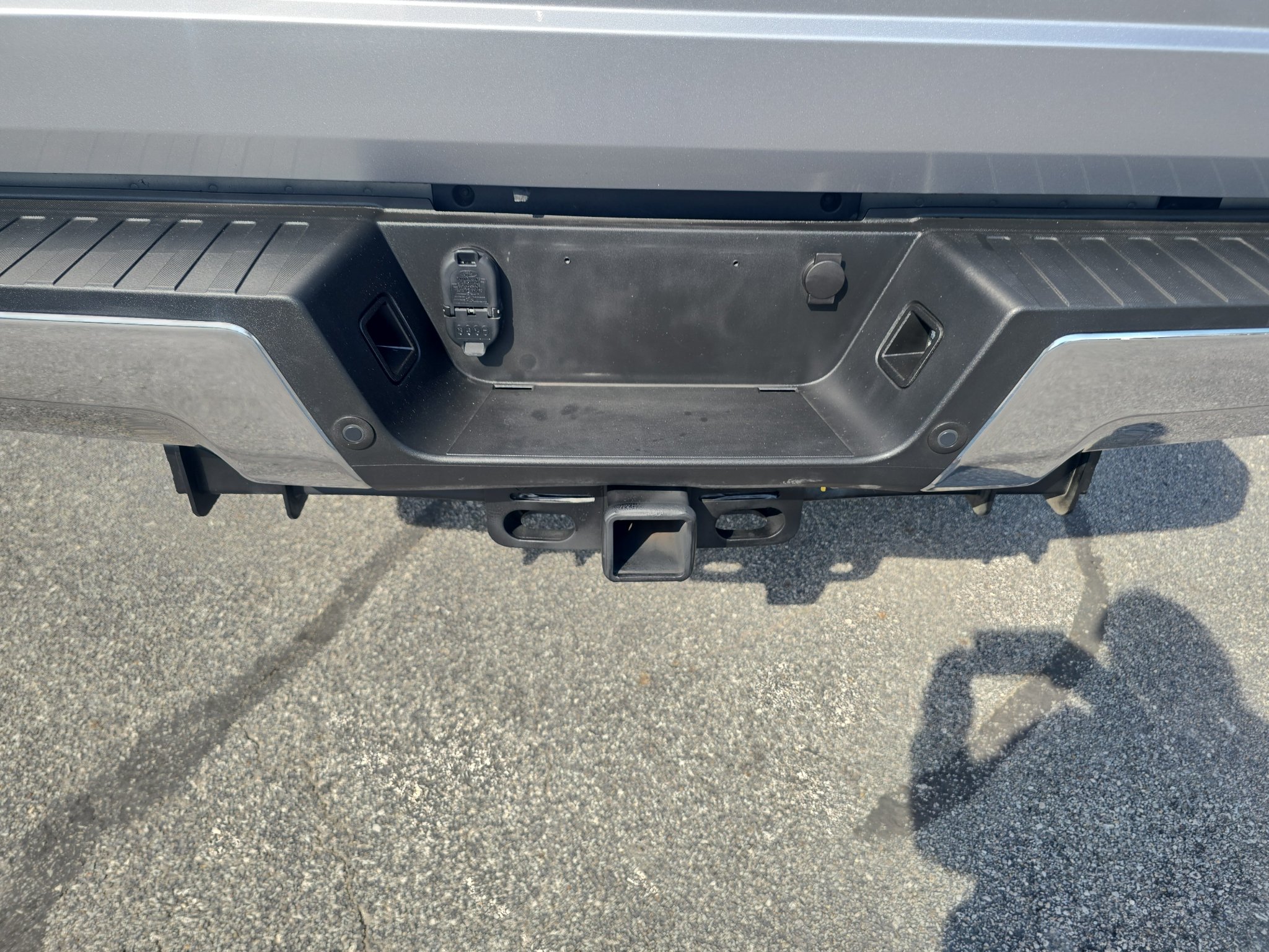 Used 2022 Ford F350 Lariat w/ Chrome Package AWD/4WD image 9