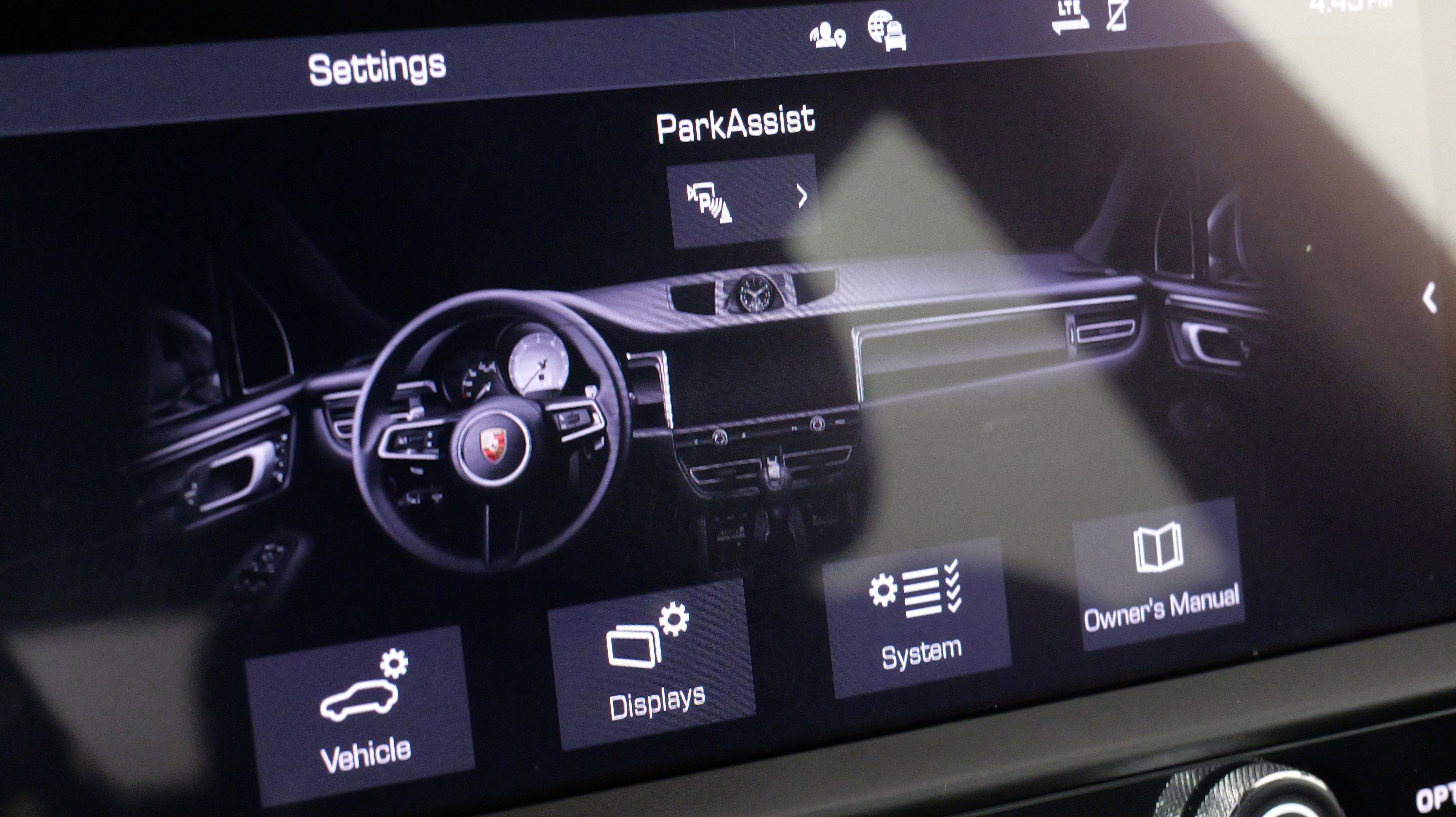 Used 2025 Porsche Macan image 58