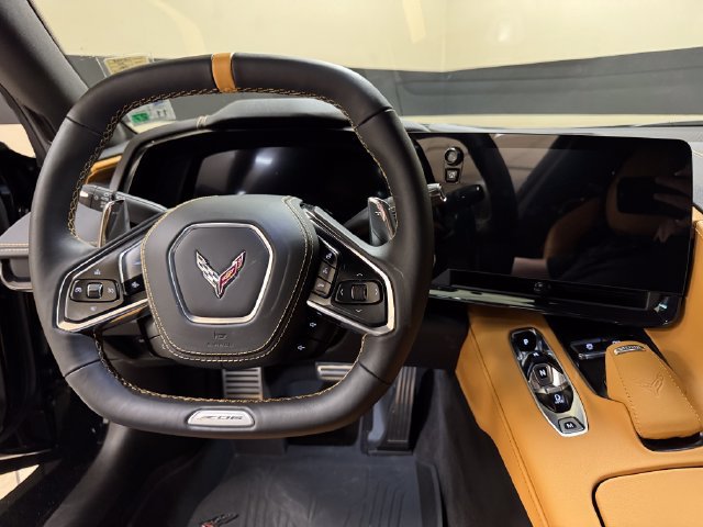 Used 2025 Chevrolet Corvette Z06 w/ Stealth Interior Trim Package RWD image 9