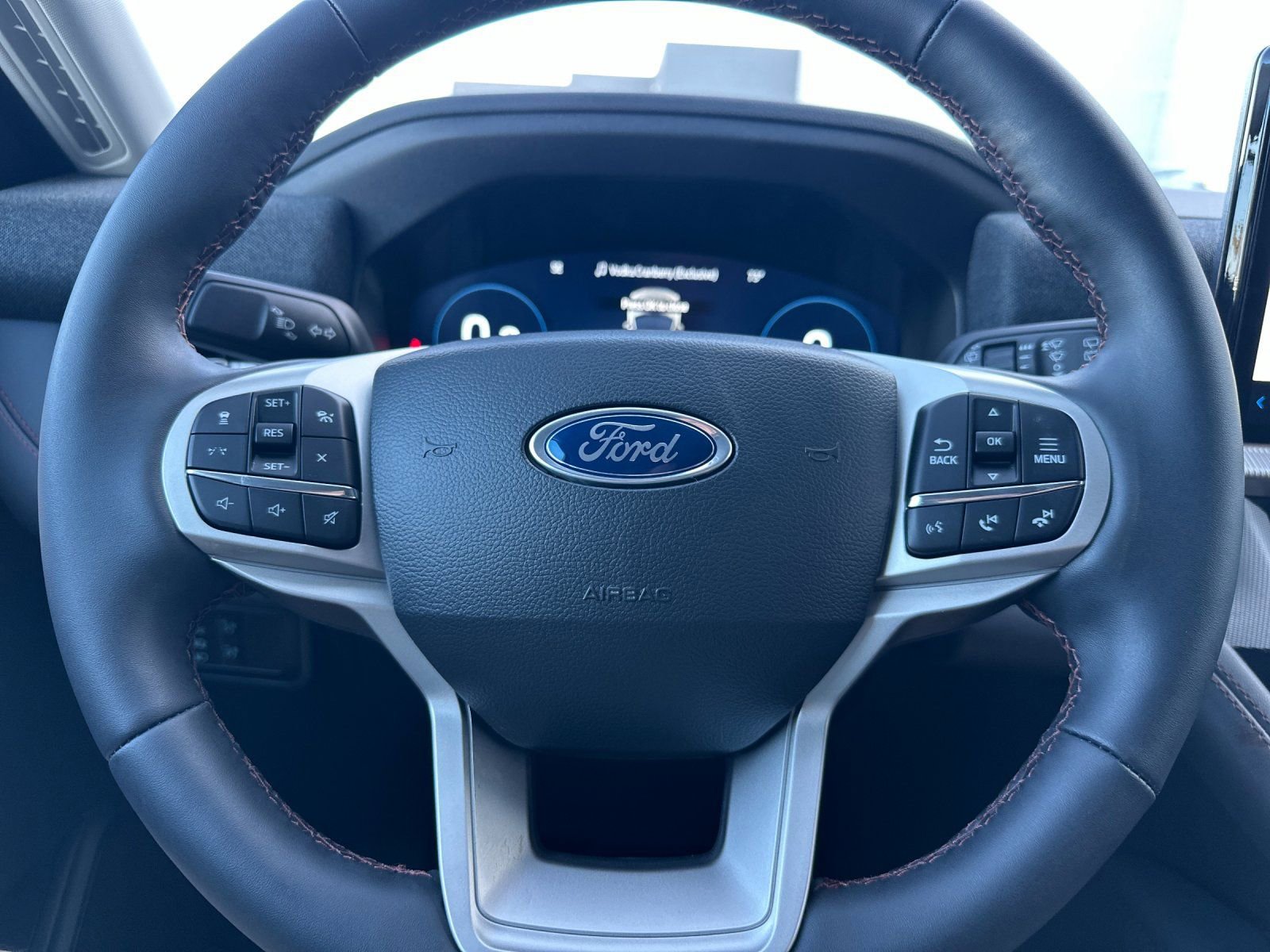 New 2026 Ford Explorer Active w/ Active Comfort Package image 26