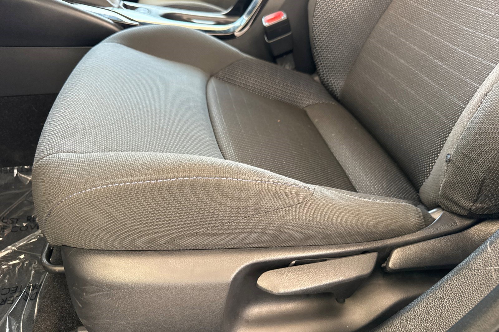 Used 2021 Toyota Corolla SE w/ Carpet Mat Package (TMS) FWD image 14