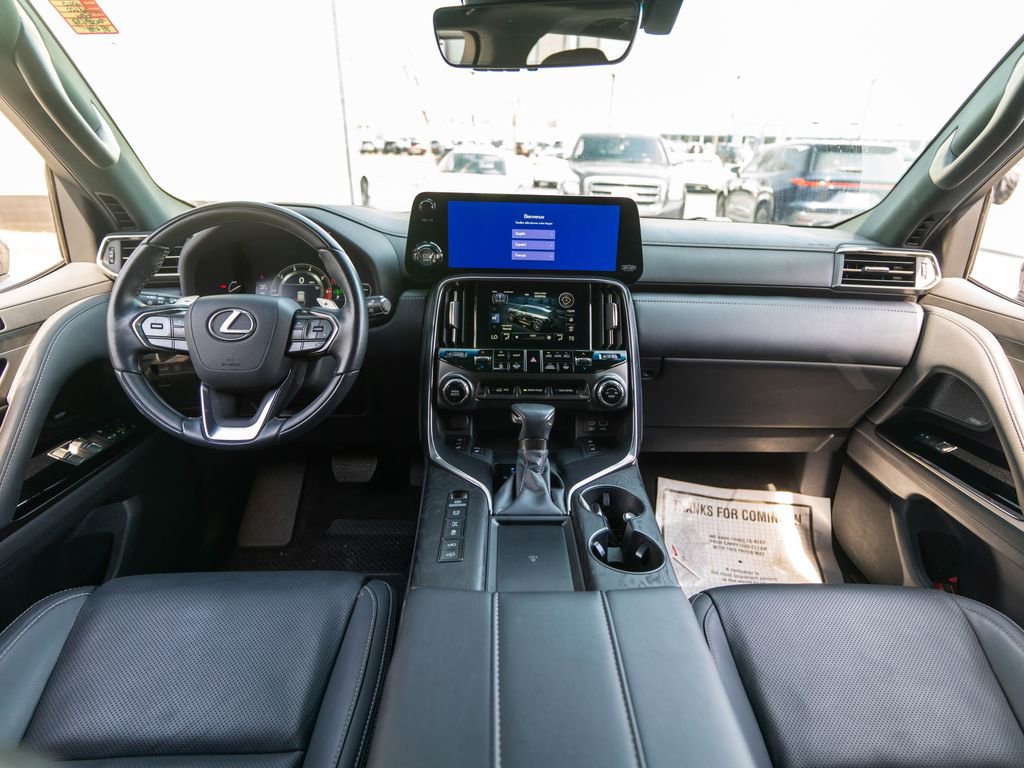 Used 2023 Lexus LX 600 4WD w/ Appearance Package image 11