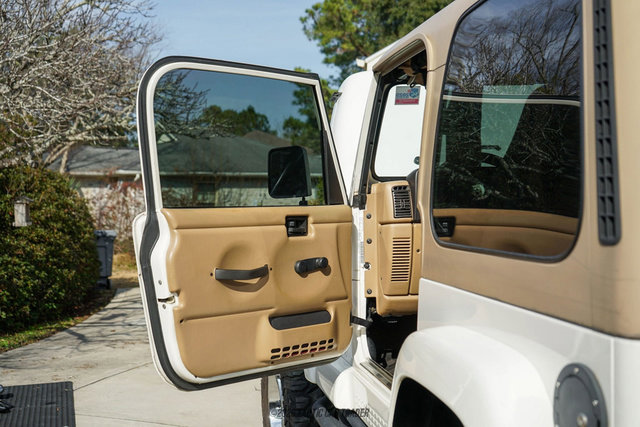 Used 2002 Jeep Wrangler Sahara AWD/4WD image 78