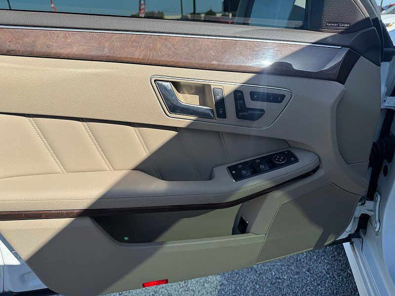 Used 2013 Mercedes-Benz E 350 BlueTEC Sedan w/ Premium 1 Pkg image 25