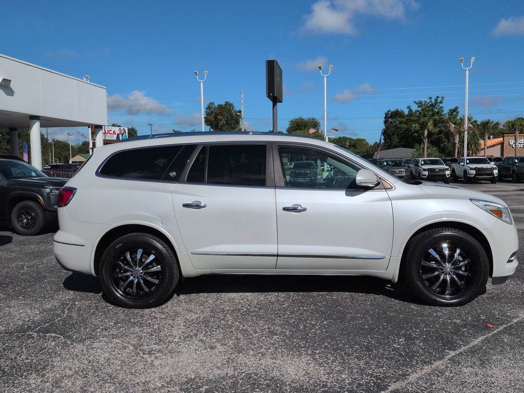 Used 2017 Buick Enclave Leather AWD/4WD image 3