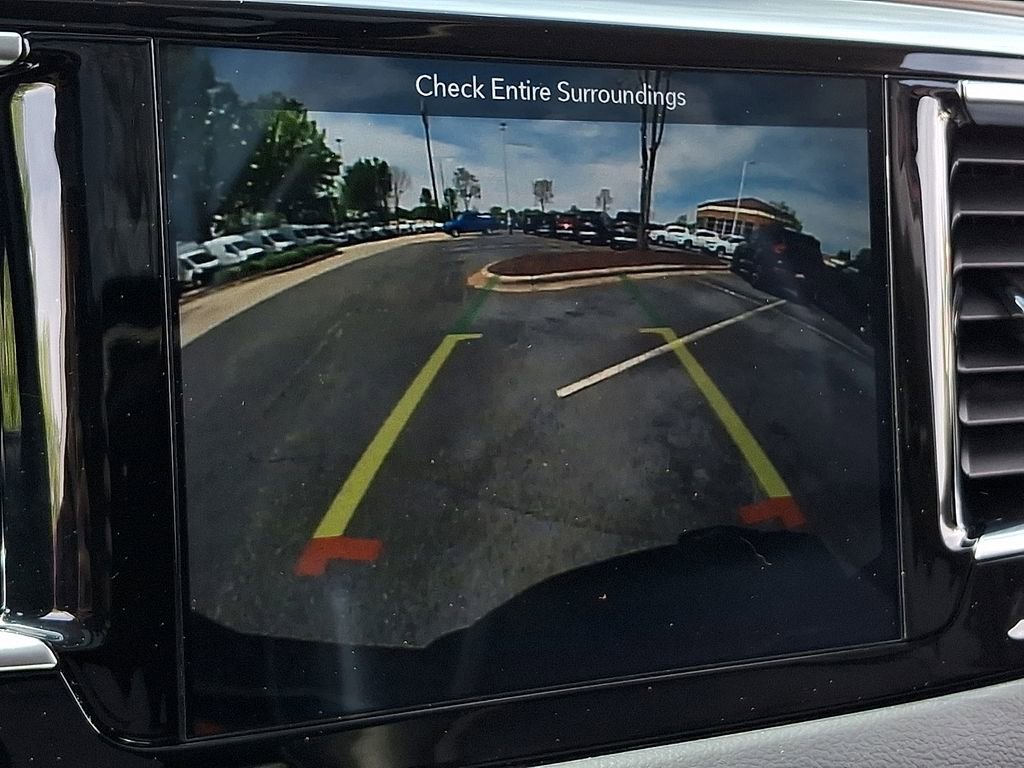 Used 2019 Chrysler Pacifica Touring-L Plus w/ Tire & Wheel Group image 19