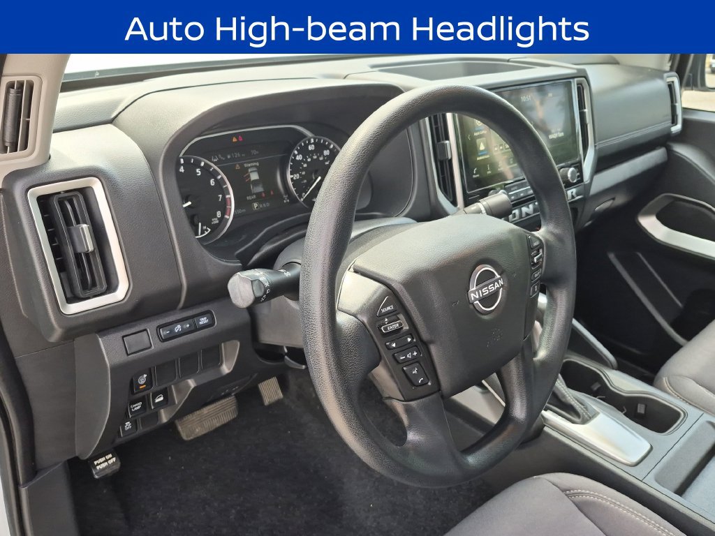 Used 2025 Nissan Frontier SV AWD/4WD image 12