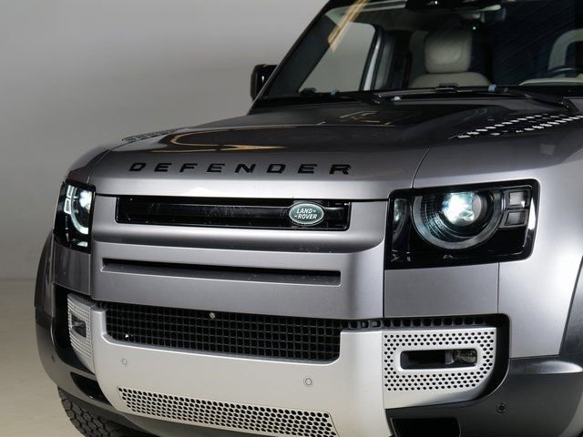 Used 2020 Land Rover Defender 110 HSE AWD/4WD image 26