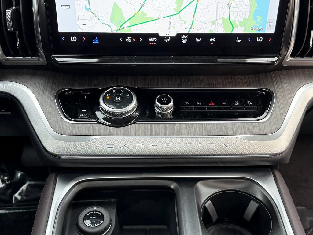 New 2026 Ford Expedition Max Platinum w/ Platinum Ultimate Package AWD/4WD image 9