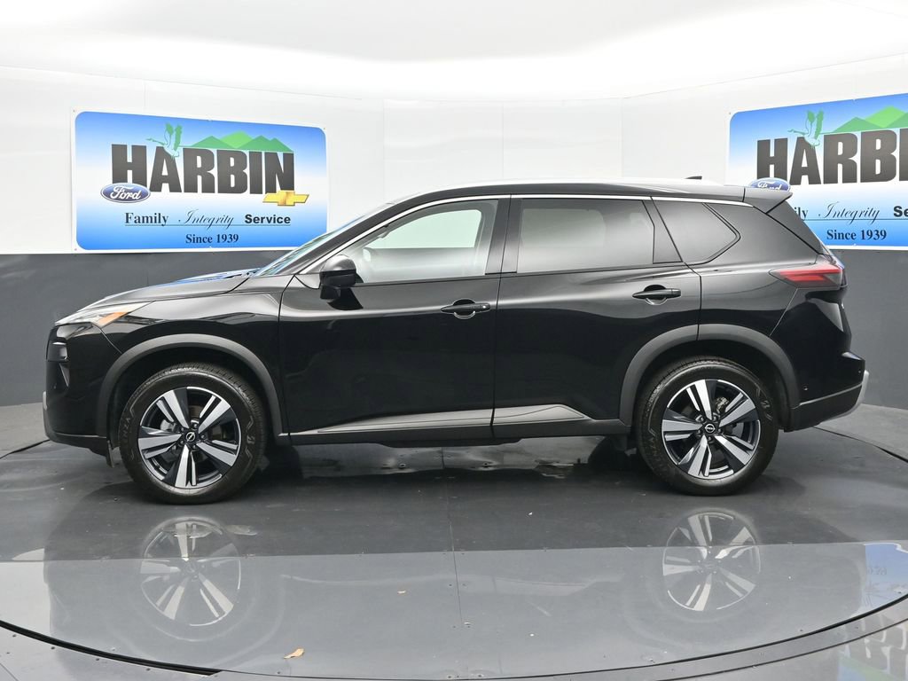 Used 2024 Nissan Rogue SL w/ SL Premium Package image 2