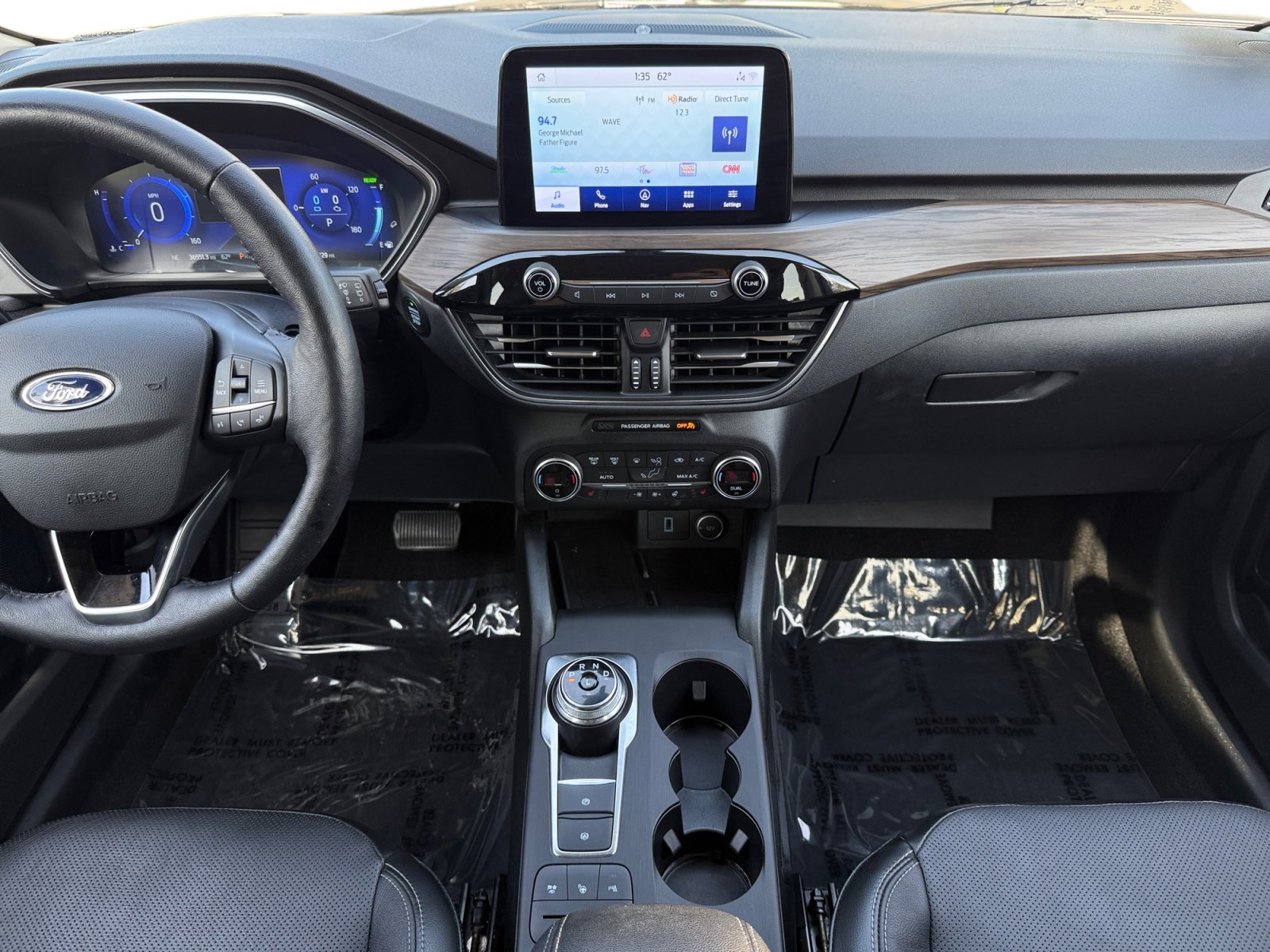 Used 2020 Ford Escape Titanium image 11