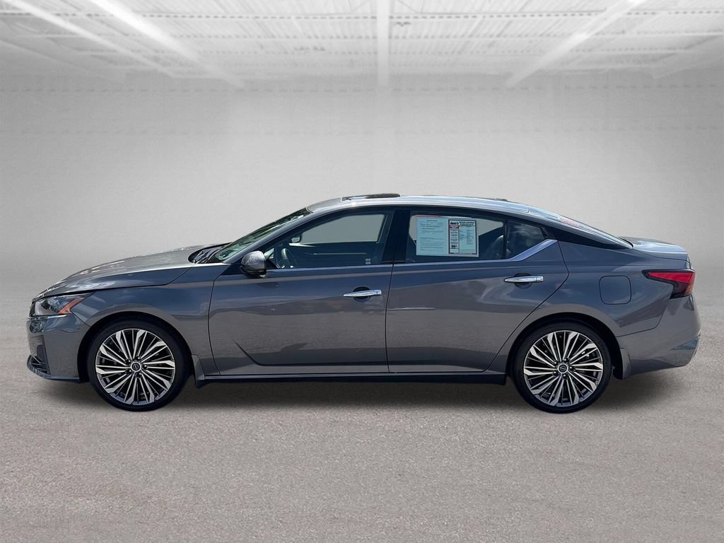Certified 2025 Nissan Altima 2.5 SL FWD image 2