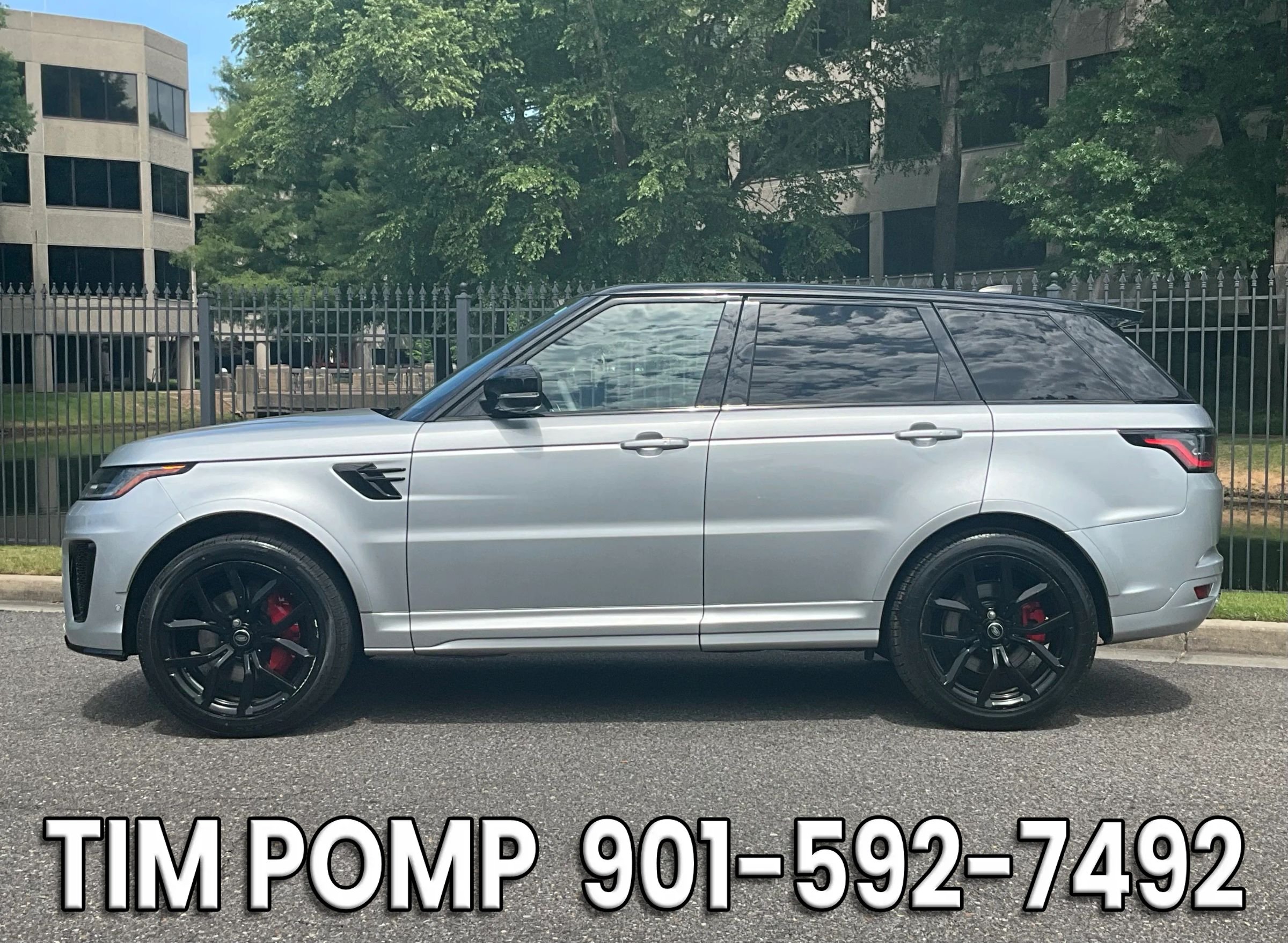 Used 2019 Land Rover Range Rover Sport SVR AWD/4WD image 8