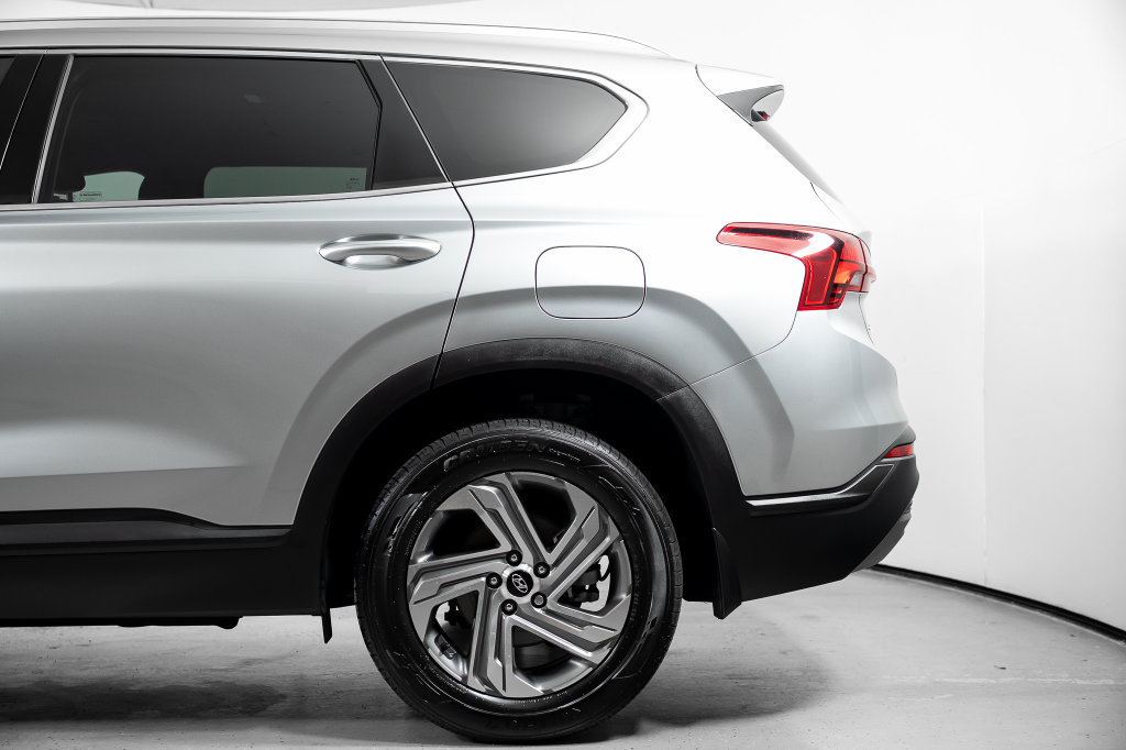 Certified 2023 Hyundai Santa Fe SEL w/ Cargo Package FWD image 15