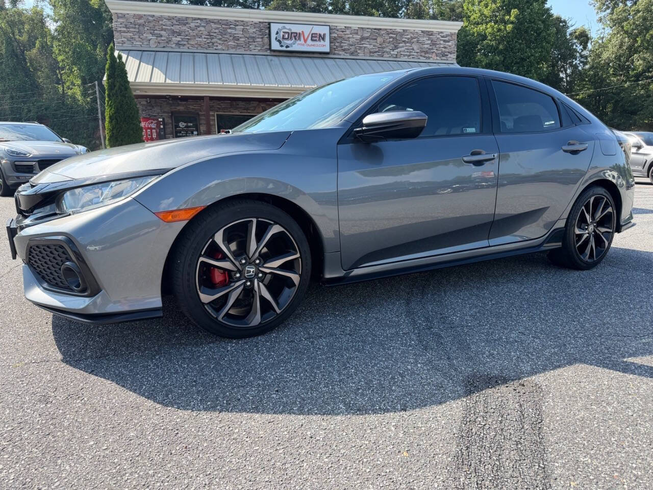 Used 2018 Honda Civic Sport image 1
