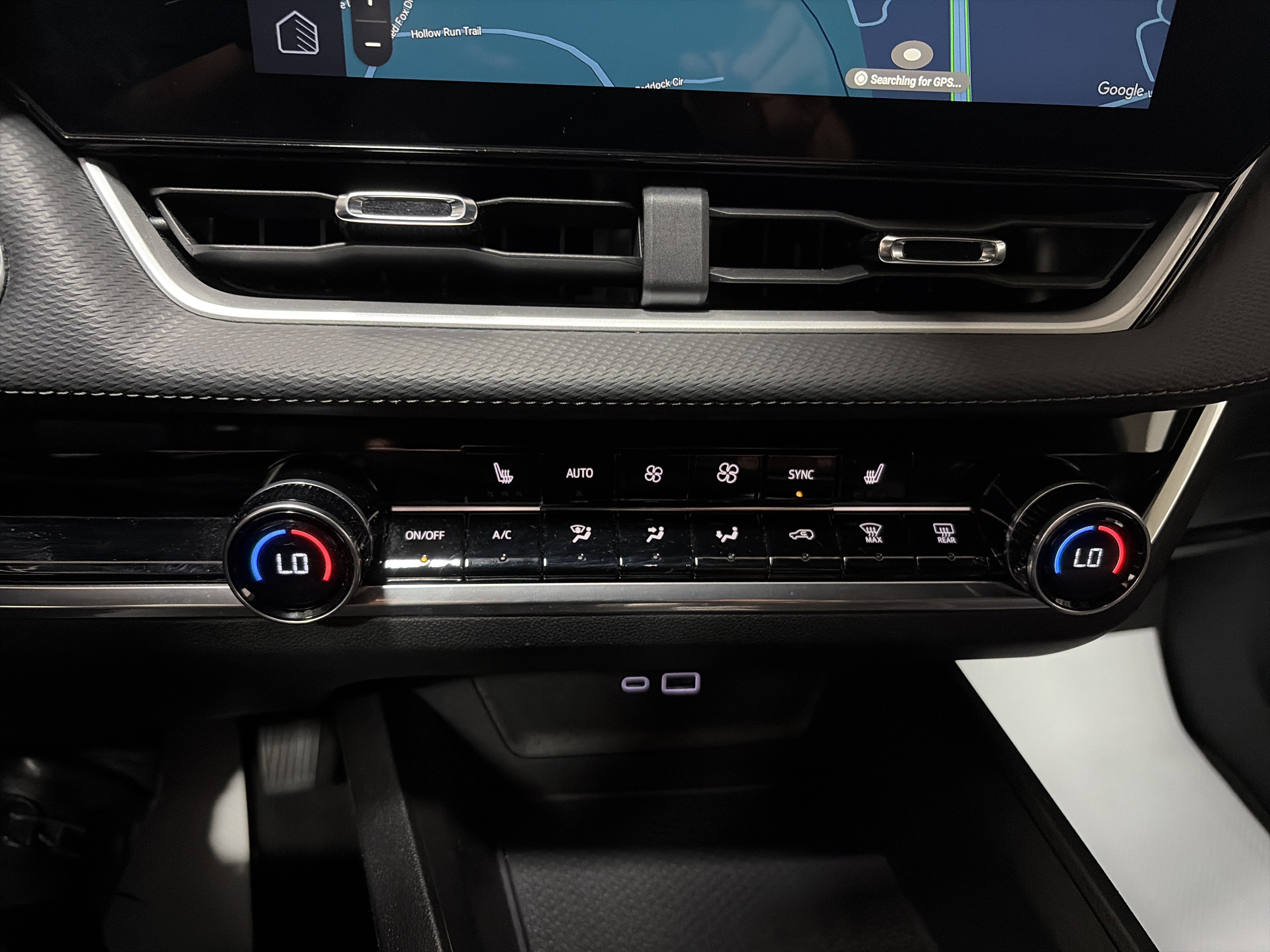 Used 2025 Chevrolet Equinox LT w/ Convenience Package II image 21