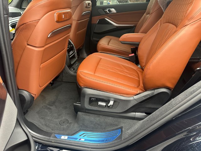 New 2027 BMW X7 xDrive40i w/ M Sport Package AWD/4WD image 28