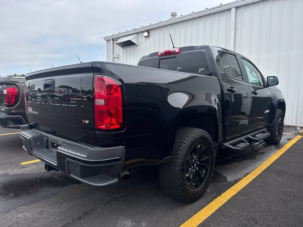 Used 2021 Chevrolet Colorado Z71 w/ Z71 Midnight Edition AWD/4WD image 3