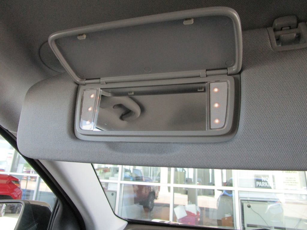 Used 2023 Chevrolet Equinox LT w/ LPO, Floor Liner Package FWD image 41