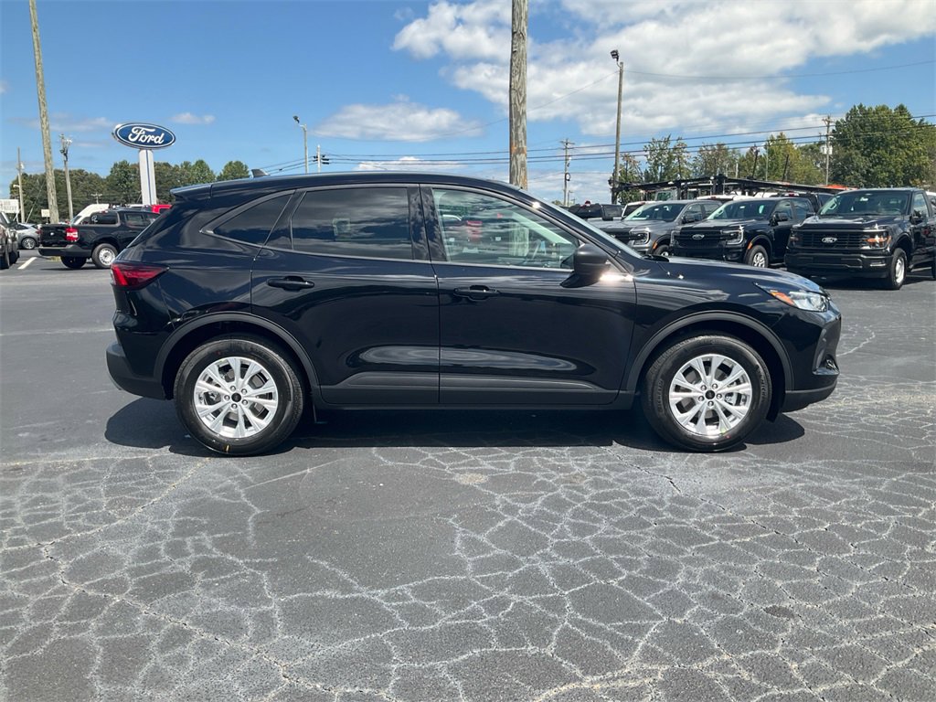 New 2025 Ford Escape Active image 4