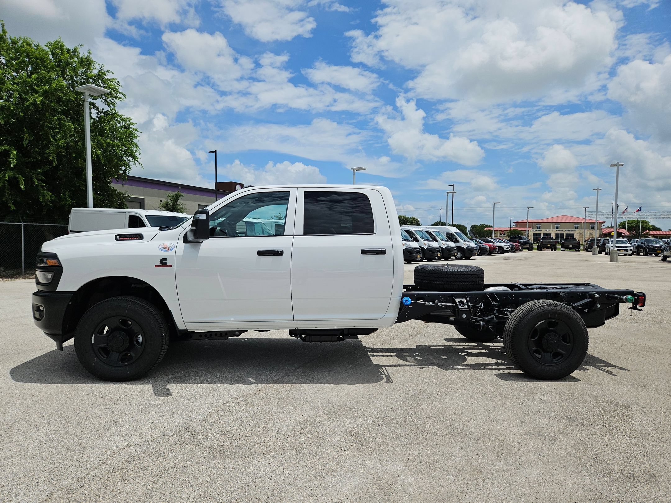 New 2026 RAM 3500 Tradesman AWD/4WD image 6