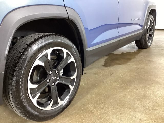 Used 2025 Chevrolet Equinox LT AWD/4WD image 9